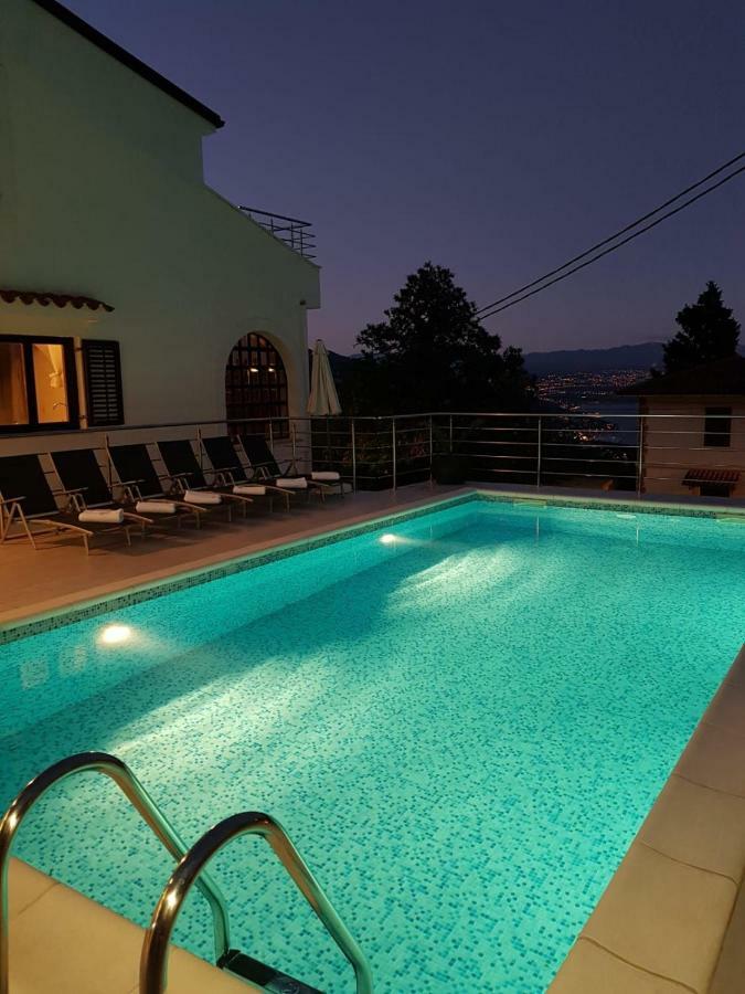 Villa Nino Lovran Exterior foto